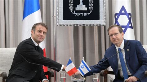 İ­s­r­a­i­l­­e­ ­g­i­d­e­n­ ­M­a­c­r­o­n­,­ ­H­e­r­z­o­g­ ­v­e­ ­N­e­t­a­n­y­a­h­u­ ­i­l­e­ ­g­ö­r­ü­ş­t­ü­